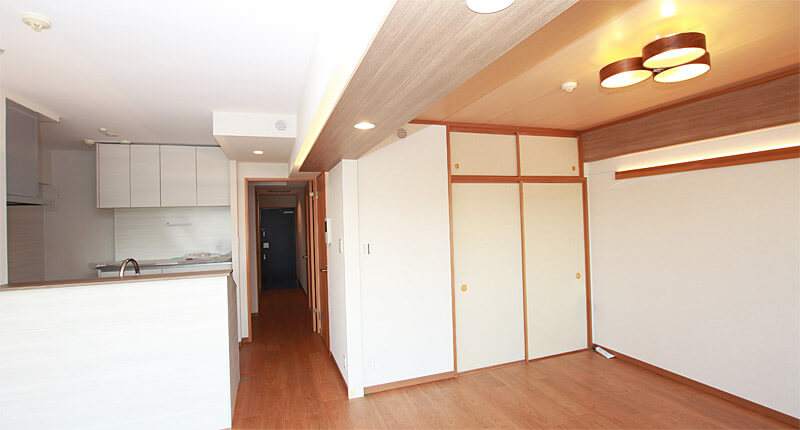 ���r���O�E�_�C�j���O �Ԏd�؂���C�H��