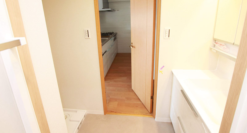 ���ʏ� ���ʉ��ϑ���֍H��